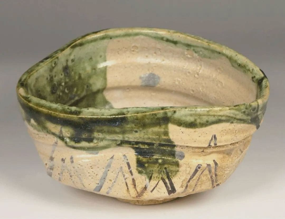 【織部 沓形茶碗 】沓型 美濃焼 織部釉 織部焼 民芸 民藝 柳宗悦 荒川豊三