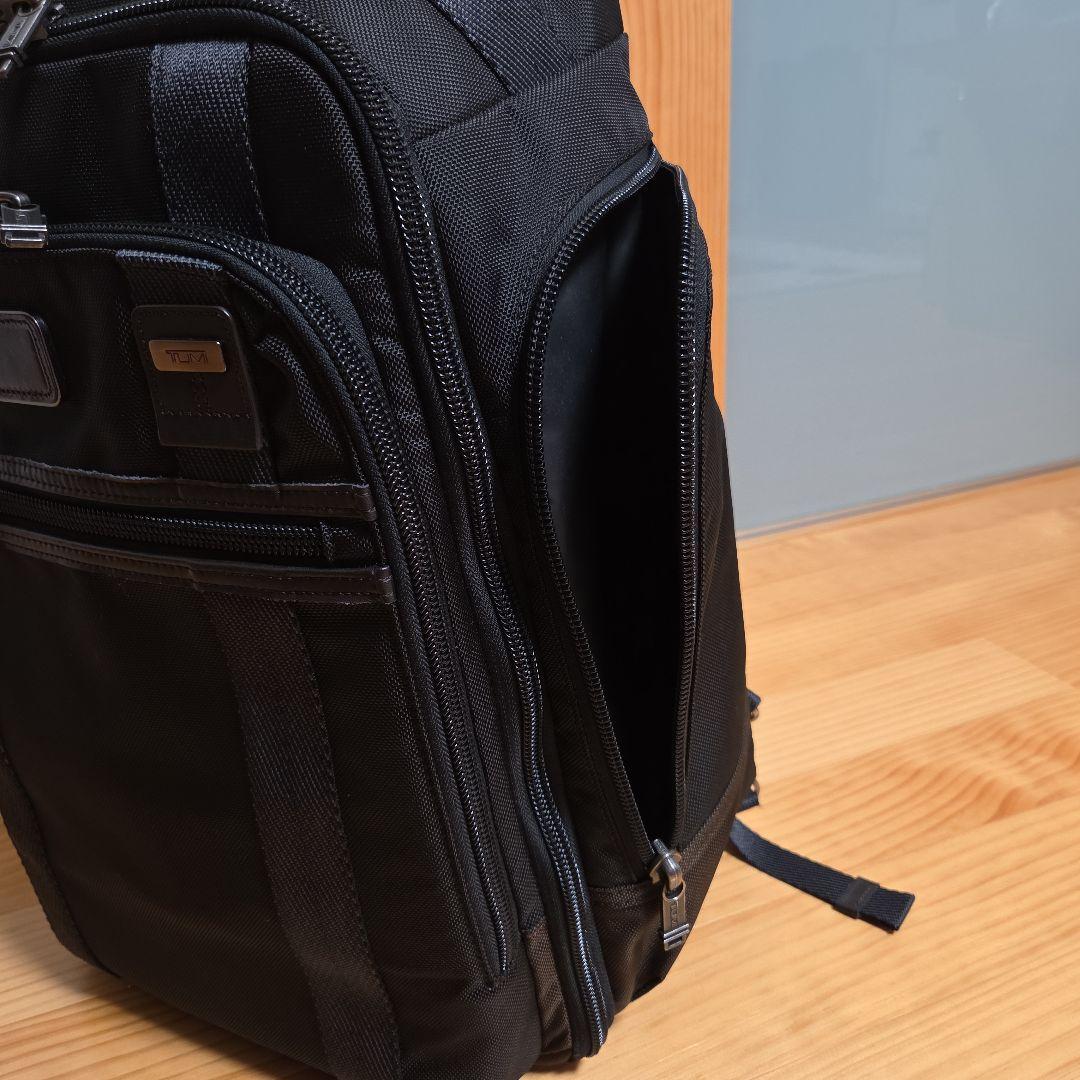 ブラックキャリーリュック