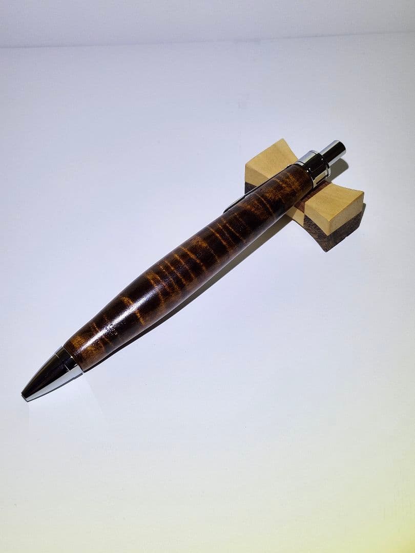 木軸ボールペン　栃