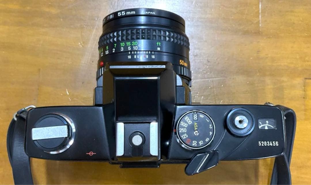 ミノルタ　SR505　一眼レフフィルムカメラ　レンズ付き　フィルター付き