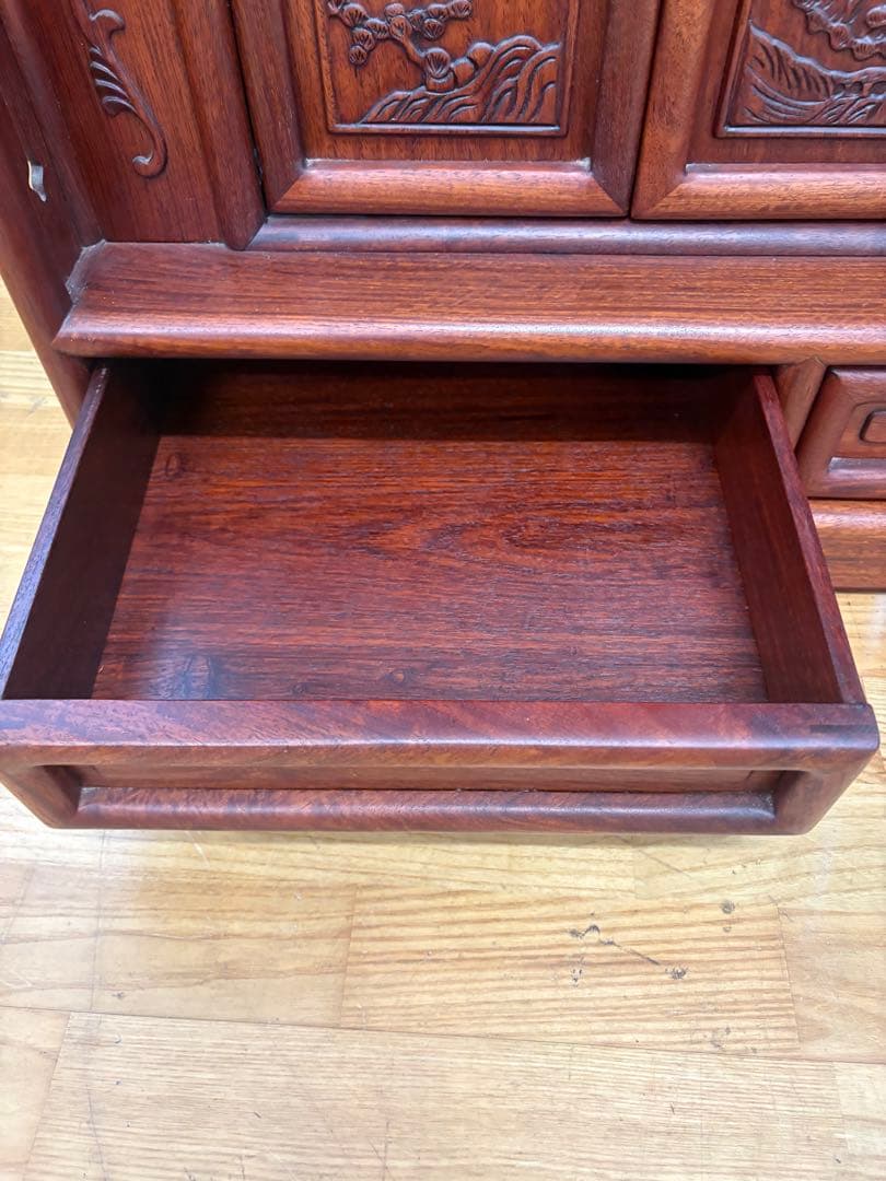 M132 茶タンス 幅1190mm 彫刻入り