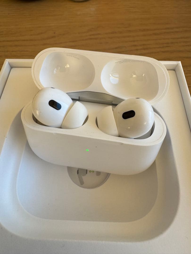 Apple AirPods Pro 第二世代 Lightening 付属品完備