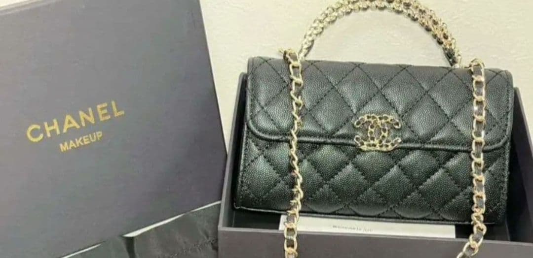 CHANEL シャネル　ノベルティ　チェーンショルダーバッグ　即日発送