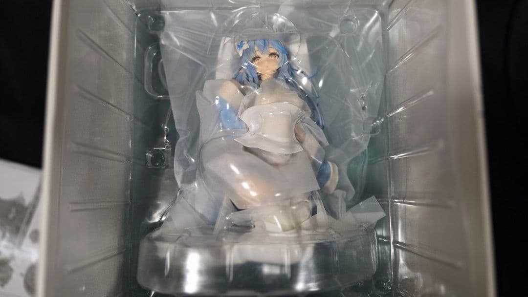 ホロライブ 雪花ラミィ1/6スケールフィギュア