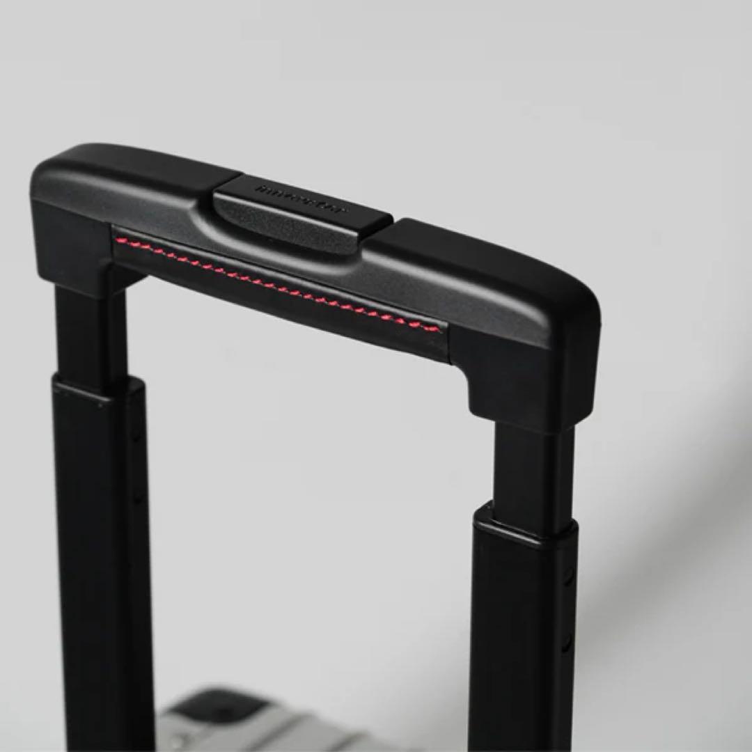 新型・新品未使用 イノベーター・アルミキャリーケース・ステルスブラック36L