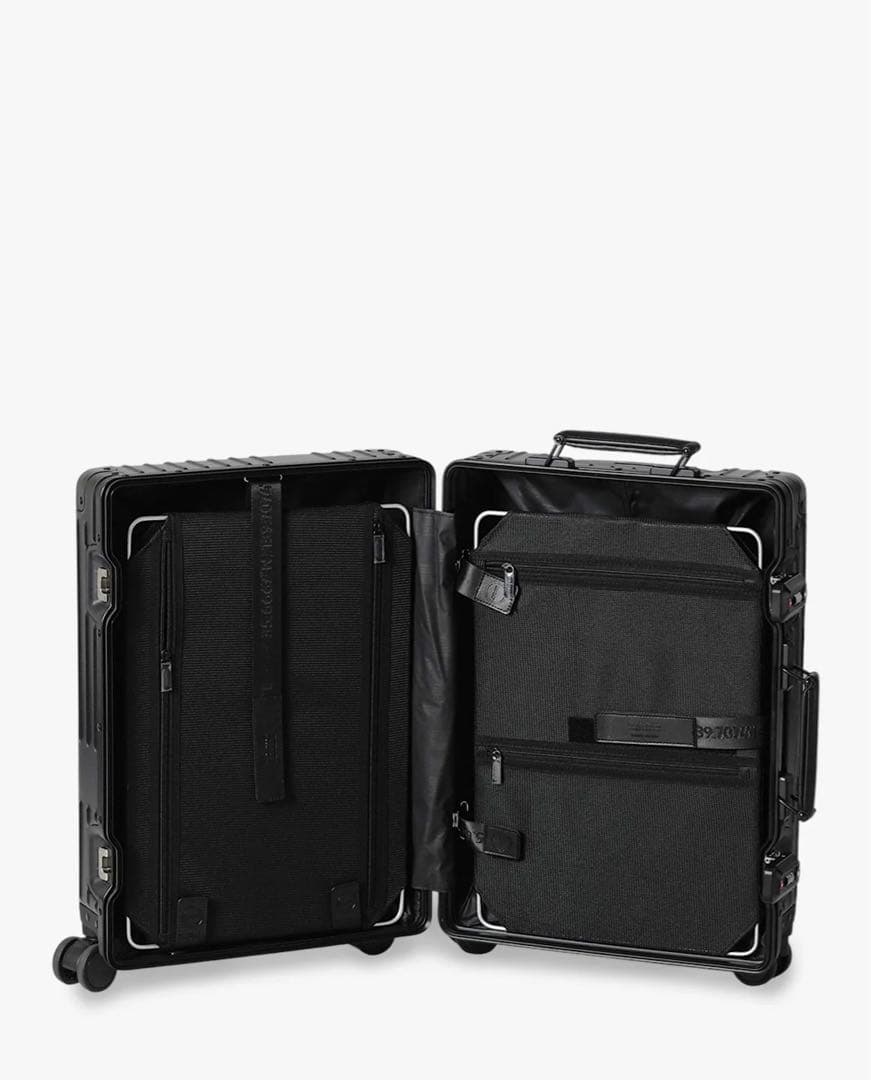 新型・新品未使用 イノベーター・アルミキャリーケース・ステルスブラック36L