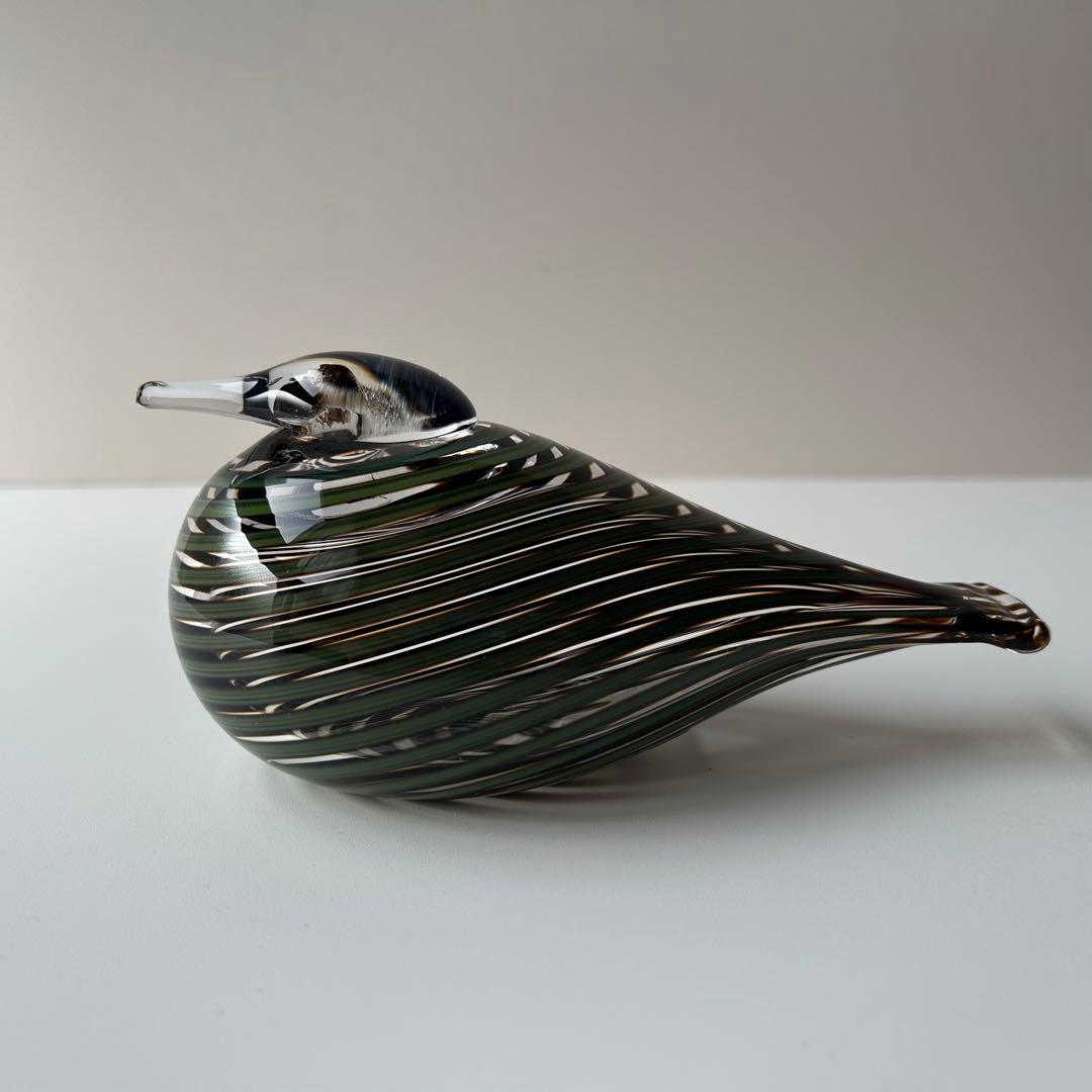 ガラス製ストライプ模様の鳥型オブジェ