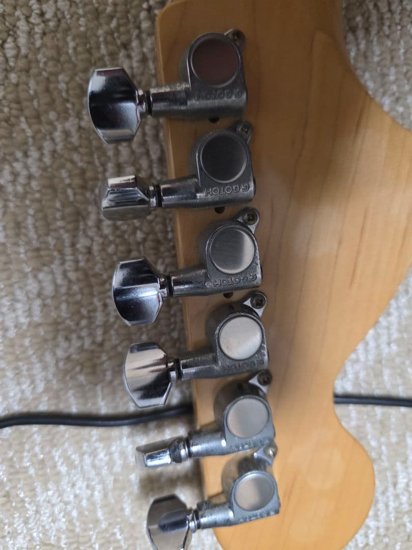 Fender Japan ストラトキャスター EMG81 カーク・ハメット仕様