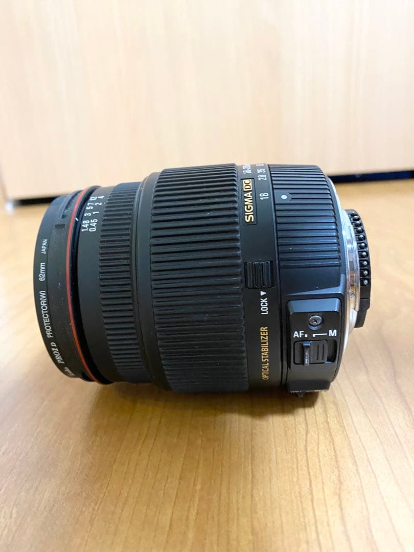 一眼レフレンズ: SIGMA DC18-200mm1:3:5-6.3II HSM