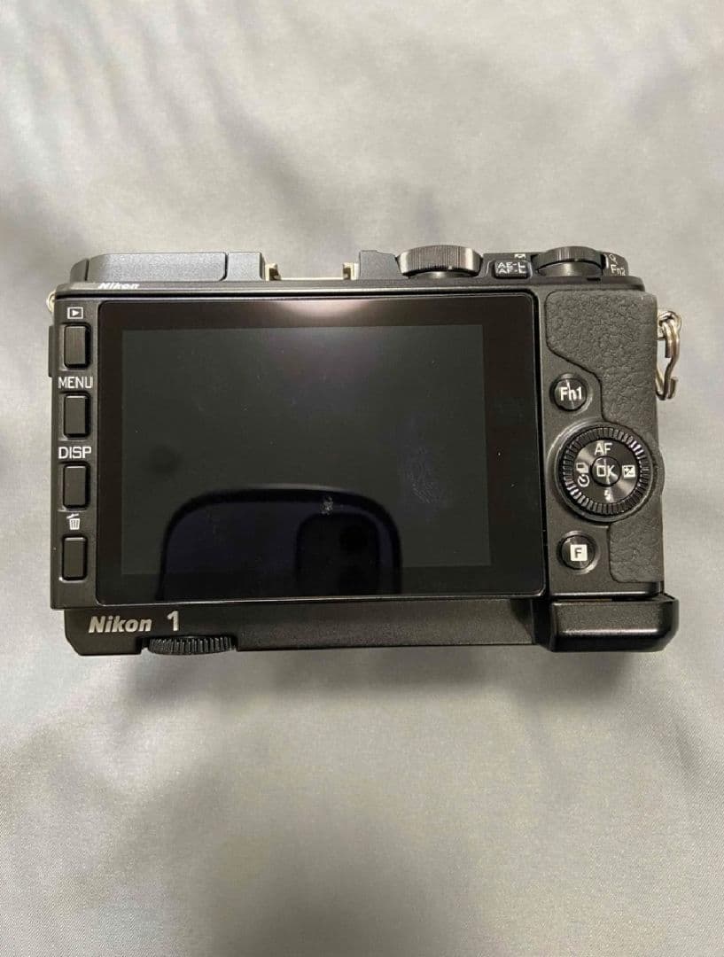 Nikon 1 V3 コンパクトデジタルカメラ