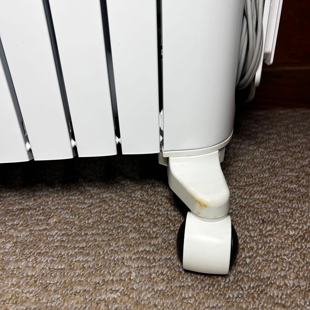 【美品】デロンギ ユニカルド オイルヒーター RHJ65L0915 ゼロ風暖房