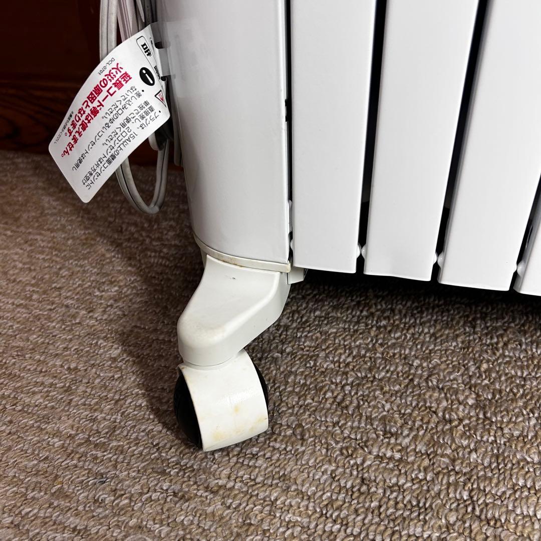 【美品】デロンギ ユニカルド オイルヒーター RHJ65L0915 ゼロ風暖房
