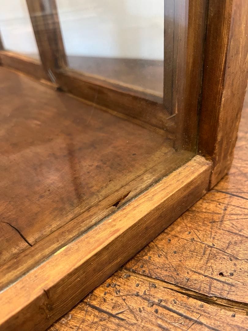 ガラスケース 3段 匂い有り ビンテージ アンティーク 昭和レトロ ショーケース