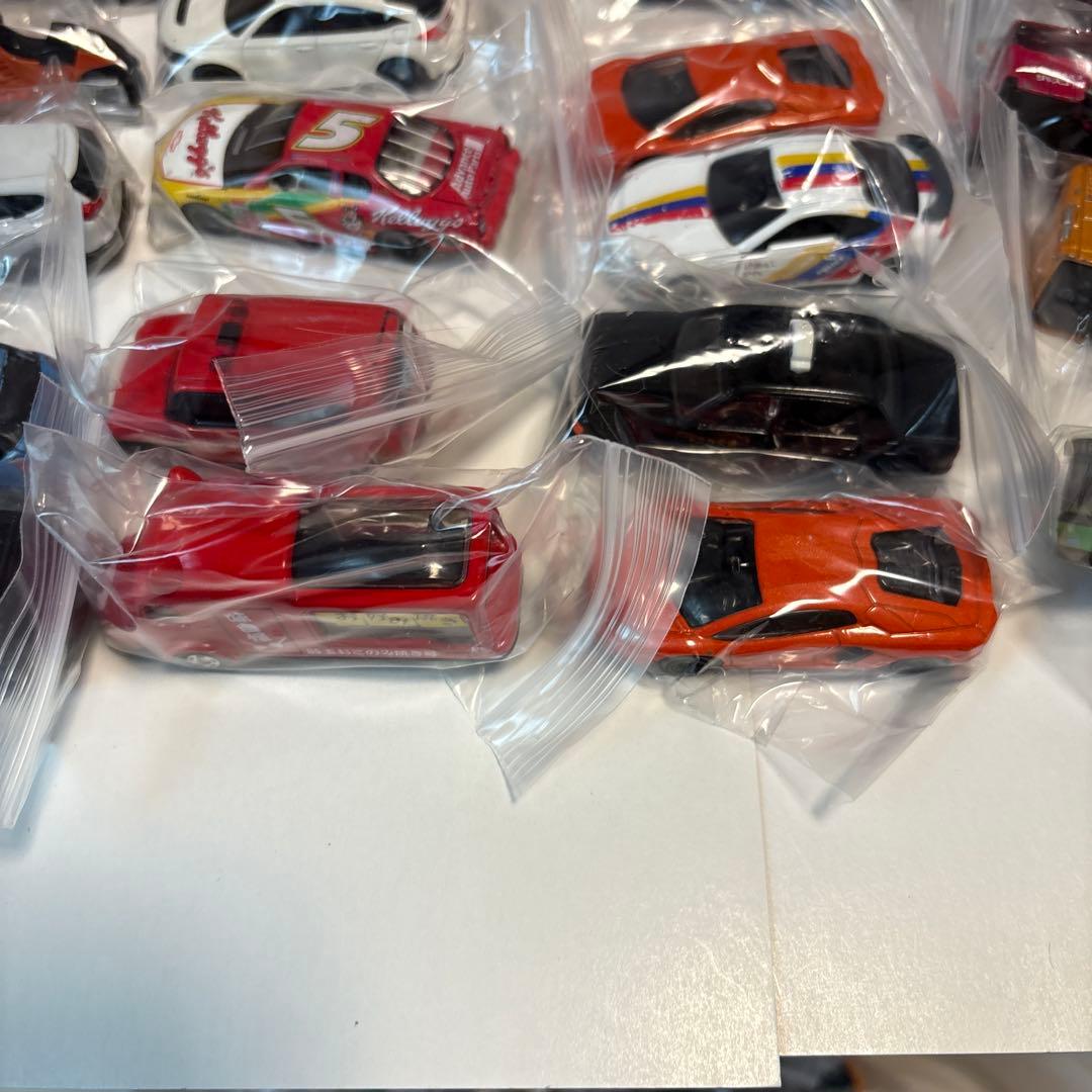 2335.トミカ70台まとめ売り