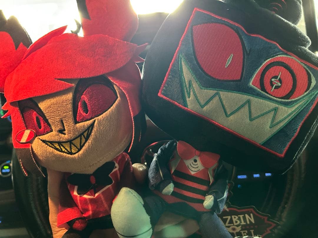 ハズビンホテル　アラスター　ヴォックス　ラウンドワン限定　おすわりぬいぐるみ