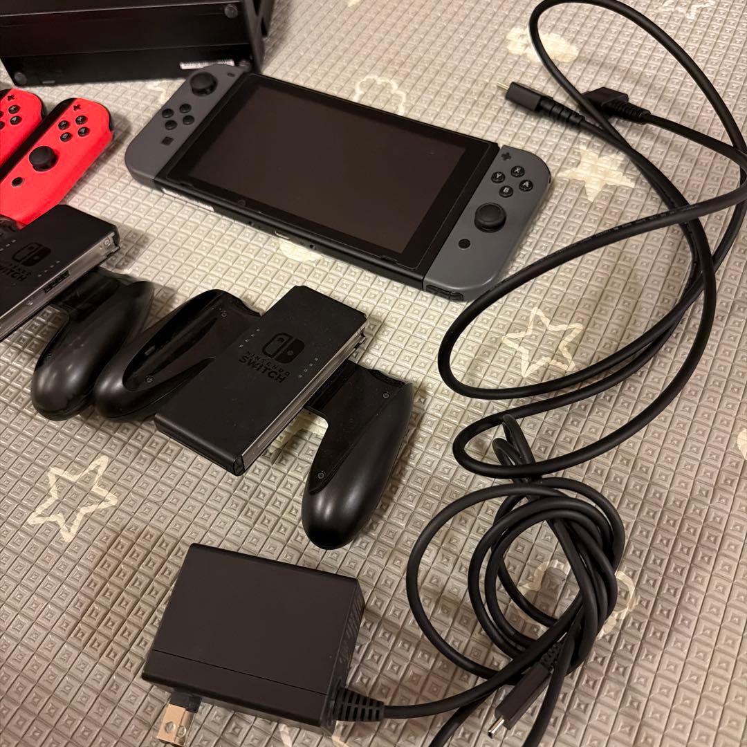 Nintendo Switch 本体 + Joy-Conセット