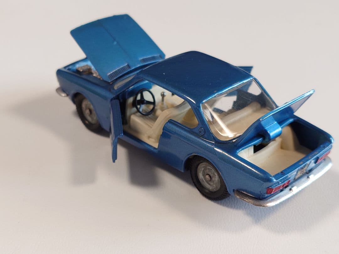 MEBETOYS 　A-17 BMW 2000 COUPE SPORT