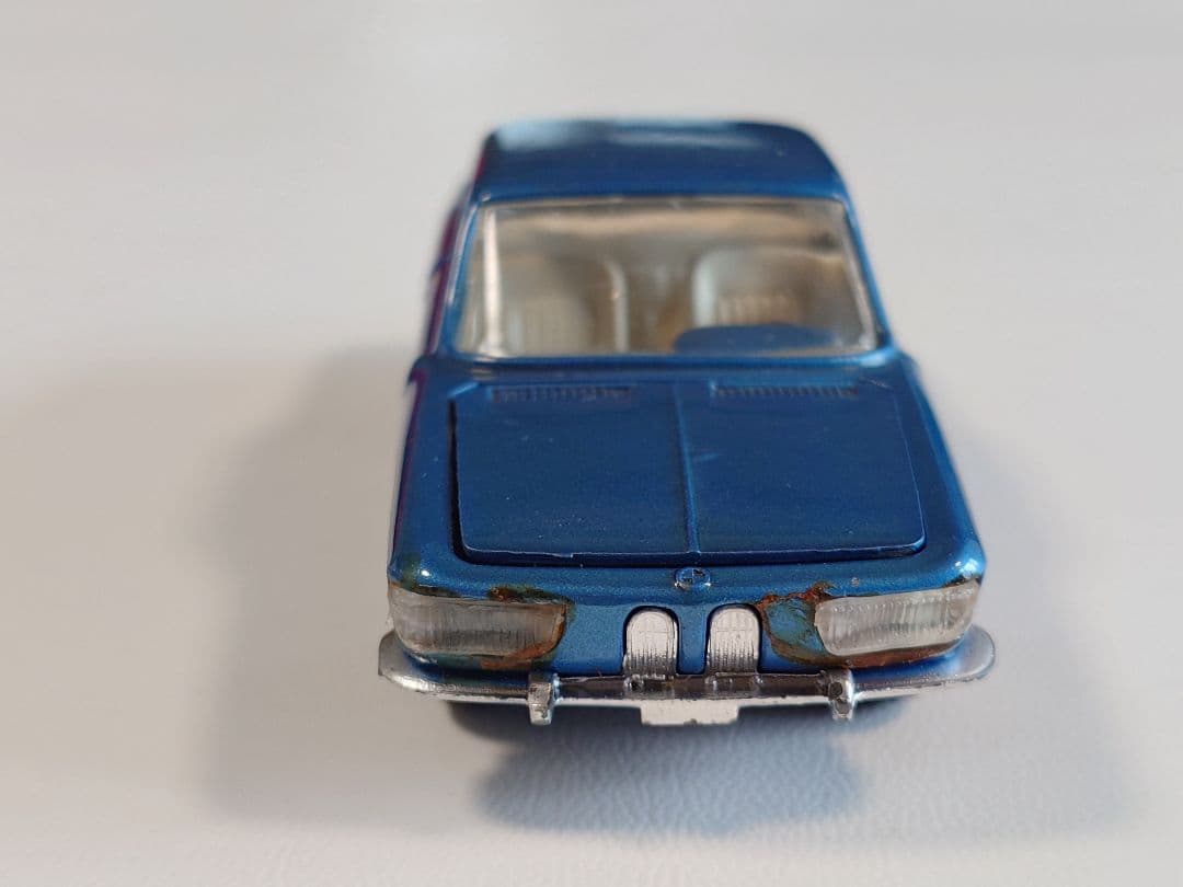 MEBETOYS 　A-17 BMW 2000 COUPE SPORT