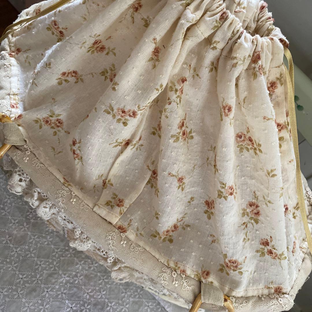 ハンドメイド　四角繋ぎ　レース　　バック