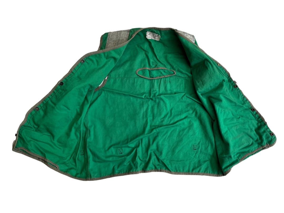 米海軍ライフブリザーバーベストグリーン色1,996年官給品Lサイズ希少品