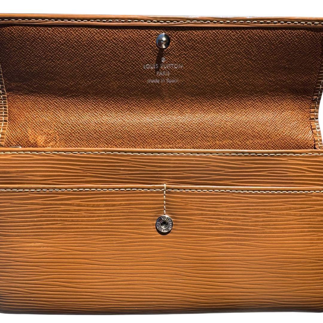 LOUIS VUITTON ルイヴィトン エピ ポルトモネクレディ M6359I