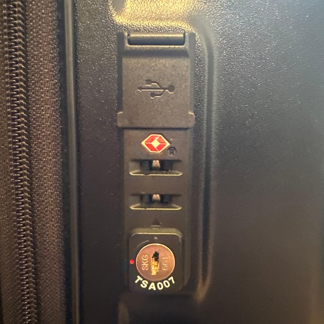 や*ん様 BERMAS スーツケース ブラック