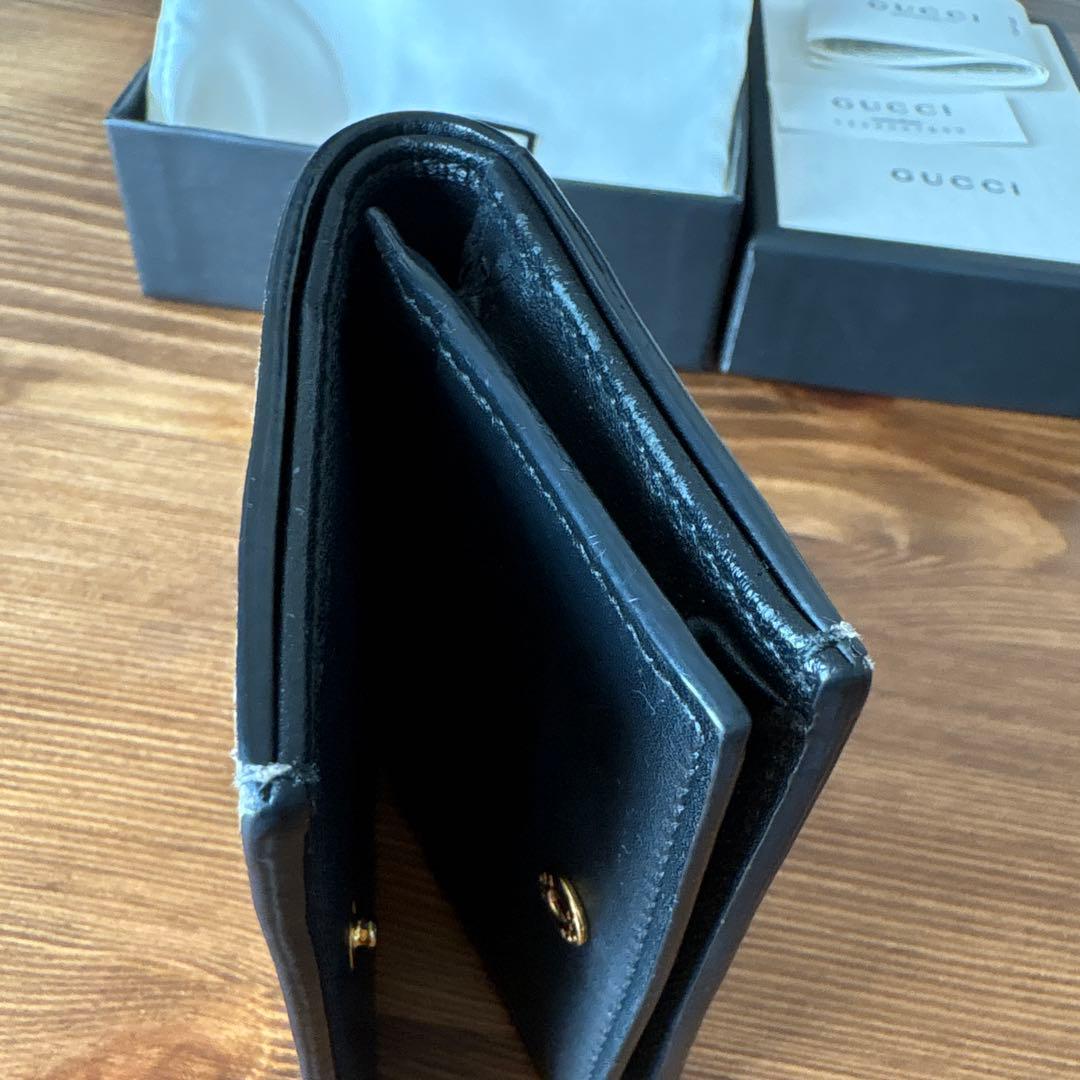 GUCCI GGパターン 二つ折りミニ財布ビー　ハチ