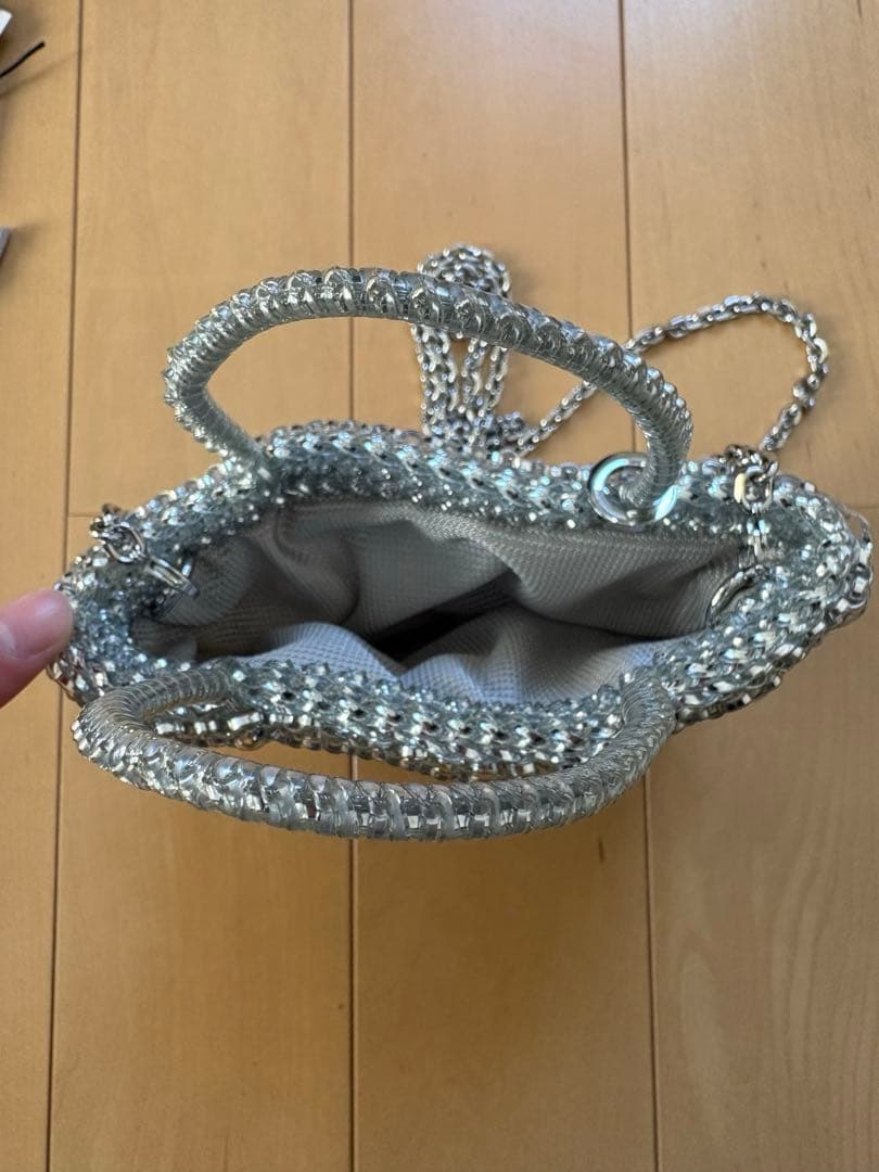 アンテプリマ ペルラグリッター スクエア シルバー