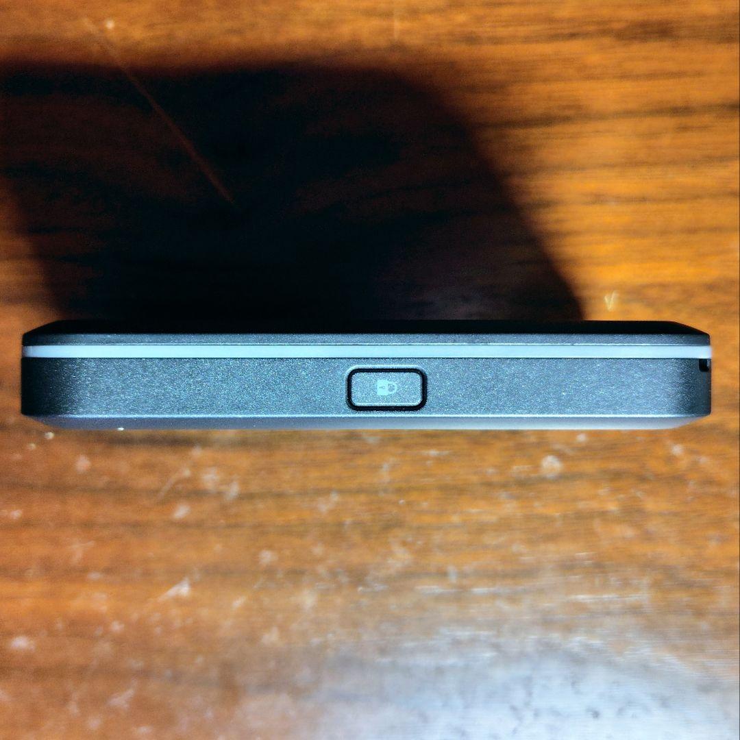 ほ*る様 [美品] +F FS050W 5G モバイルーター ブラック