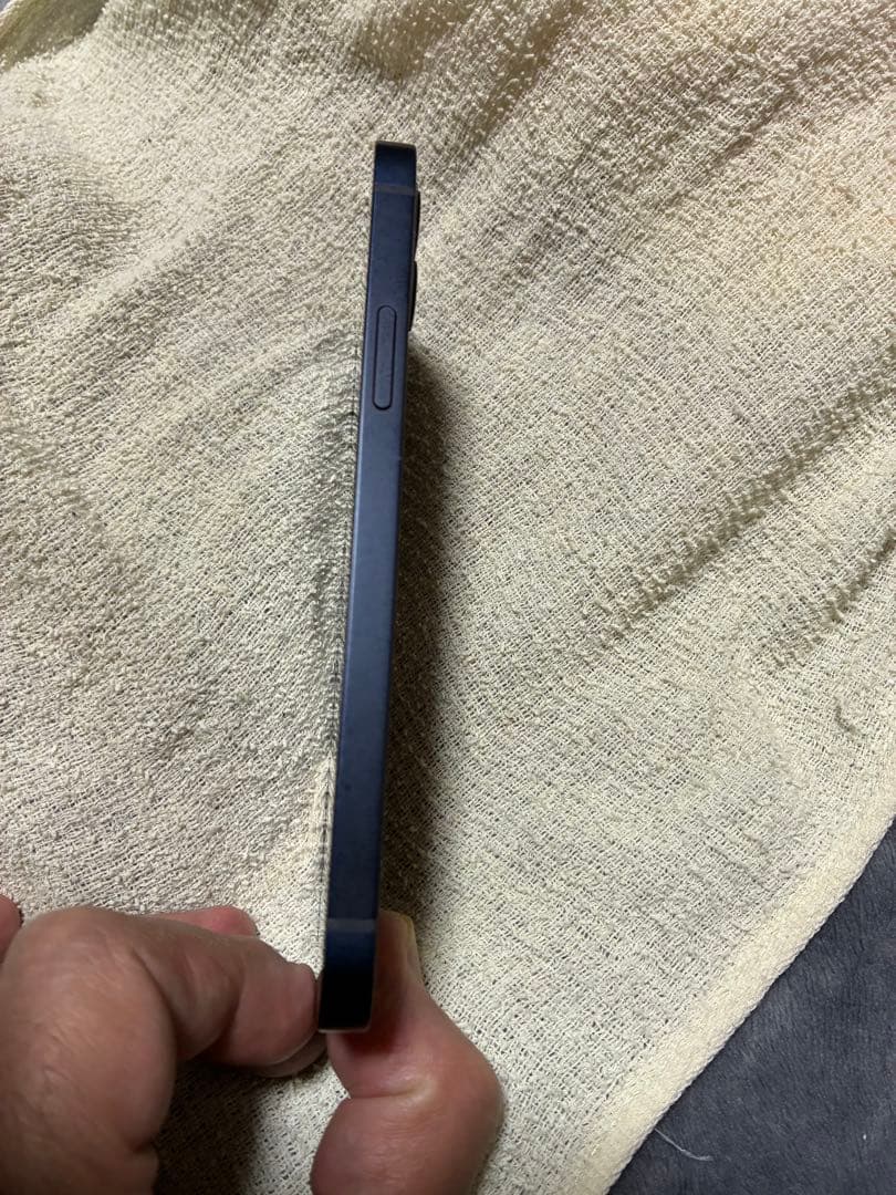 iPhone12・SIMフリー ブラック 64GB利用制限◯ バッテリー83%