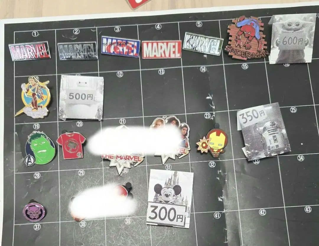 ディズニーピン　MARVEL　マーベル　アイアンマン　スパイダーマン