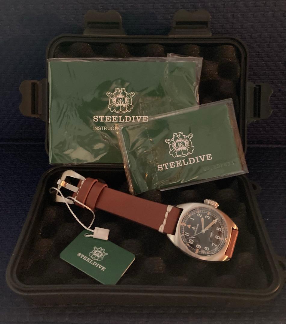 [新品] イギリス軍  Army W10 クォーツ式レプリカ 皮ベルト