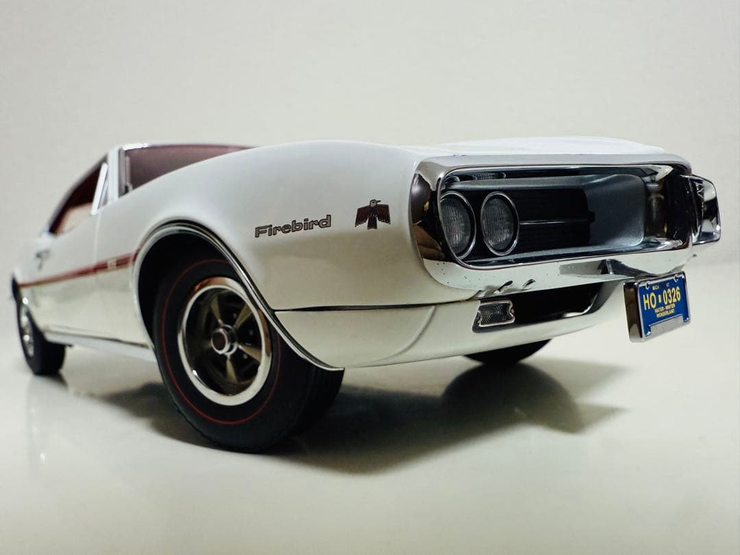 '67 Pontiacポンティアック FireBirdファイヤーバード 1/18