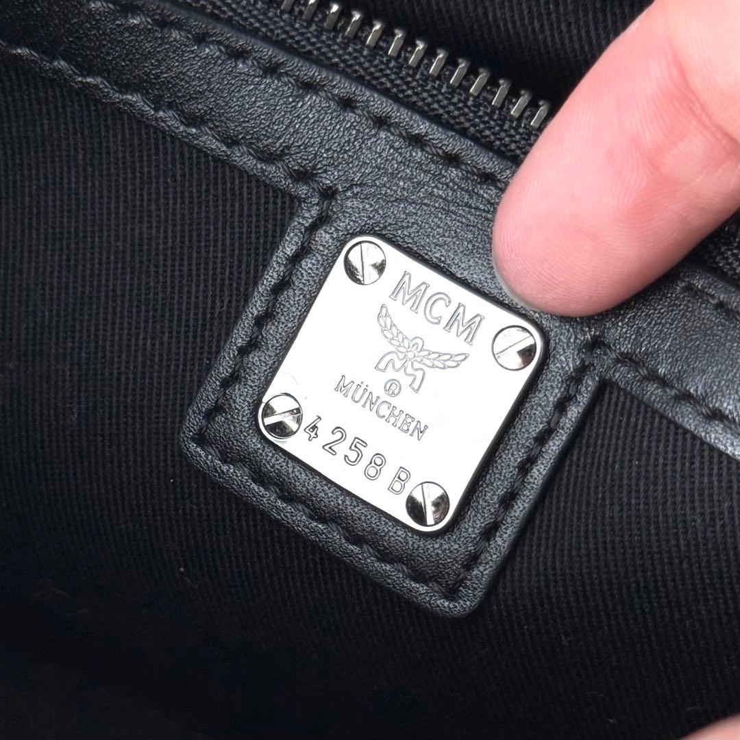 【美品✨️激レア】MCM ヴィセトス チェーンウォレット ショルダー マルチカラー