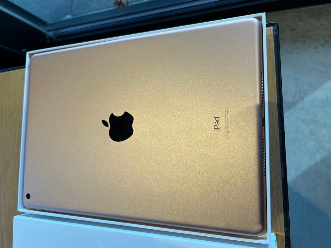 【値引・本日発送】Apple iPad 第7世代 Wi-Fi 128G ゴールド