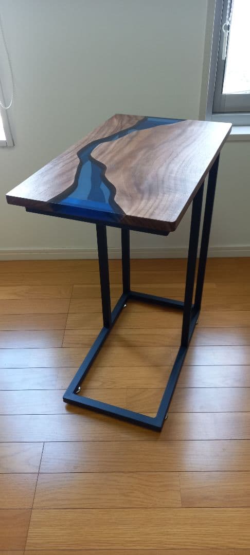 リバーテーブル　レジンテーブル　コーヒーテーブル　コの字　サイドテーブル