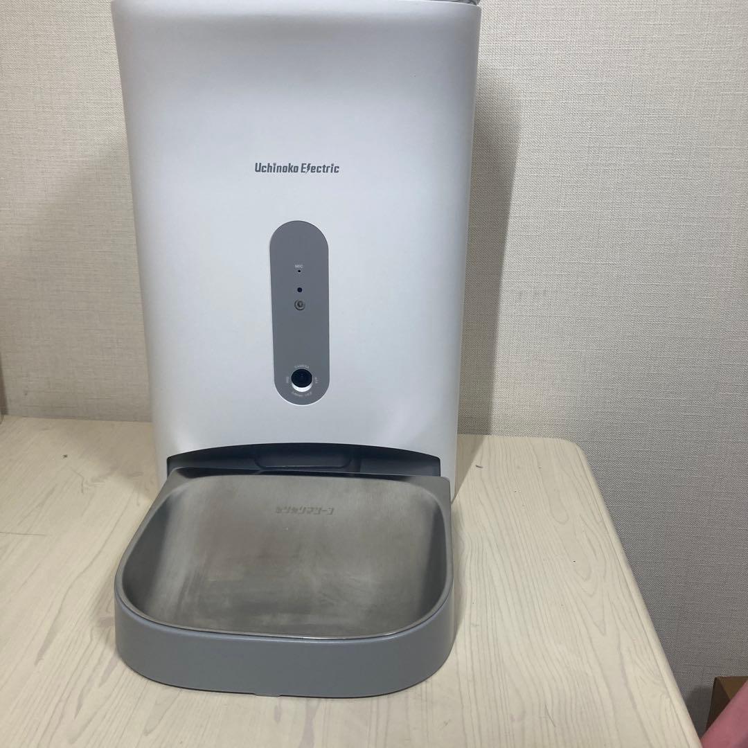 カリカリマシーンV2C スマホ連動型自動給餌器