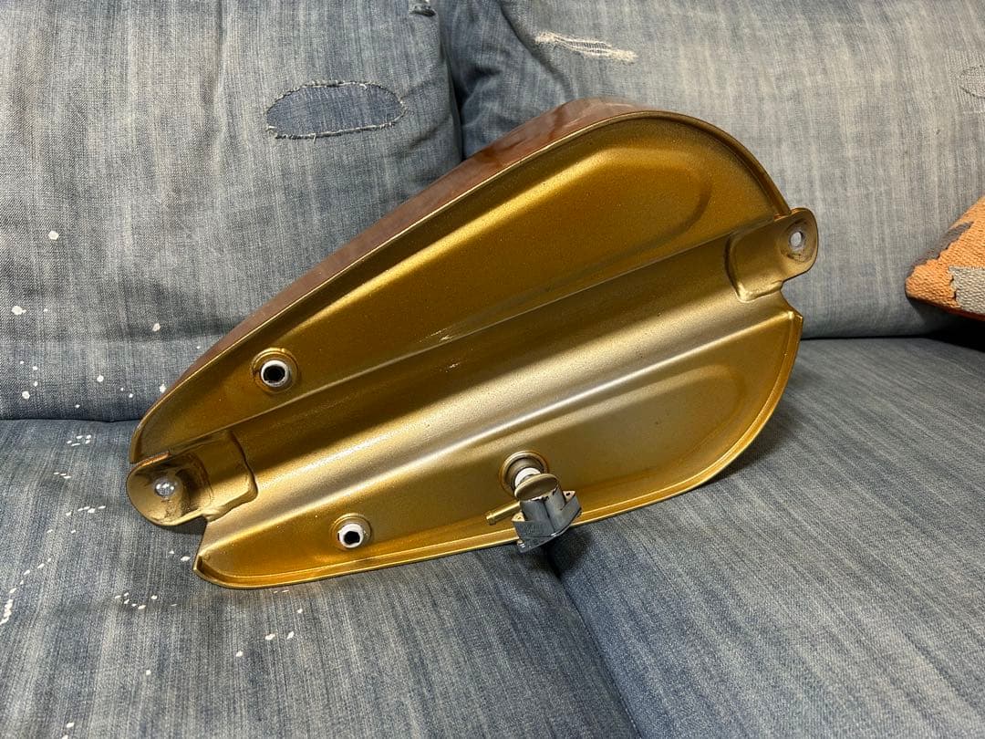 ハーレー　チョッパータンク　キャップ、コック付き