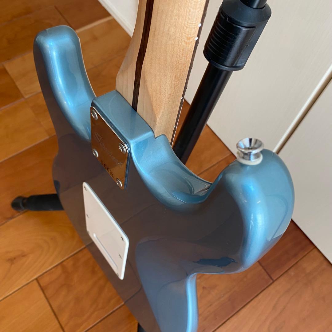 Squier Stratocaster ラージヘッド 水色　ライトブルー