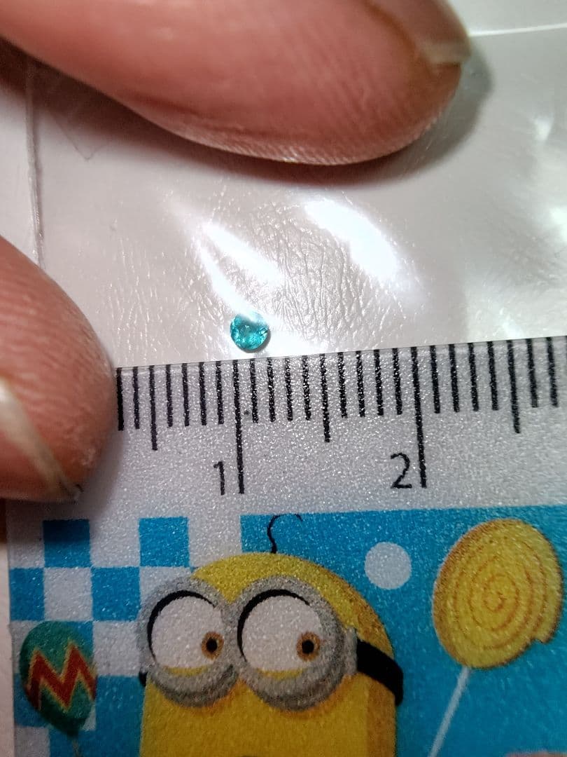 ブラジル産　パライバトルマリン　約2mm 5粒