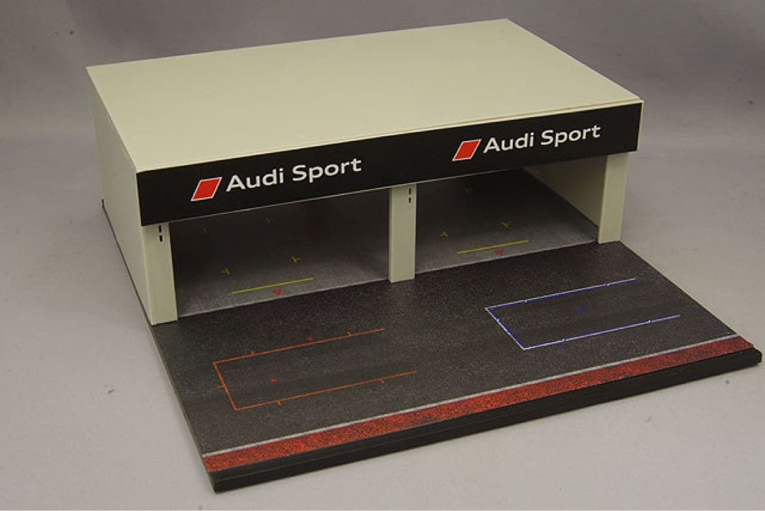 【即購入ok!!】1/64 レーシングピットガレージ ジオラマ アウディスポーツ
