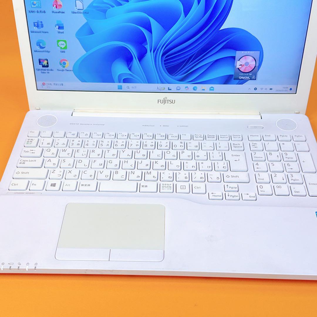 最上級i7⭐️極速大容量SSD 8GB windows11 ノートパソコン 薄型