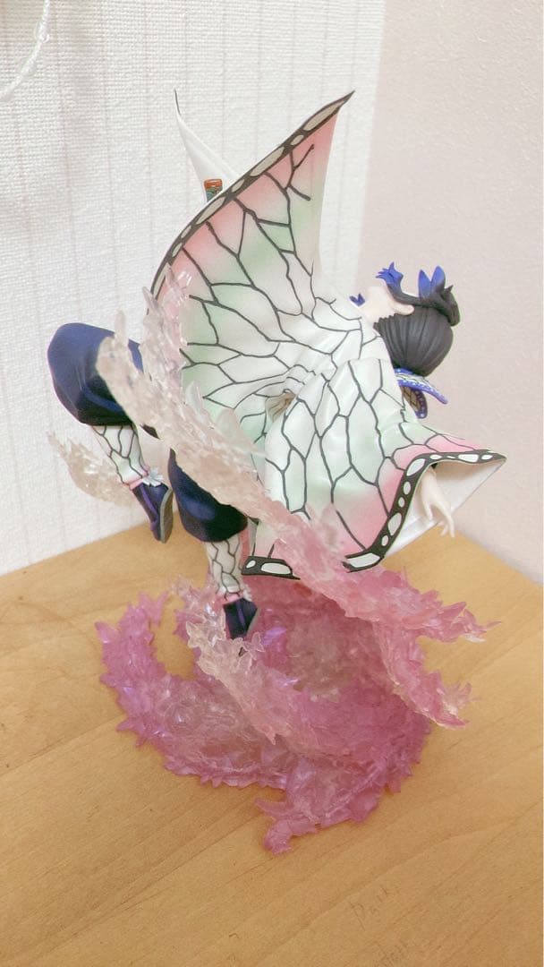 鬼滅の刃胡蝶しのぶ 1/8スケールフィギュア 缶バ特典付き