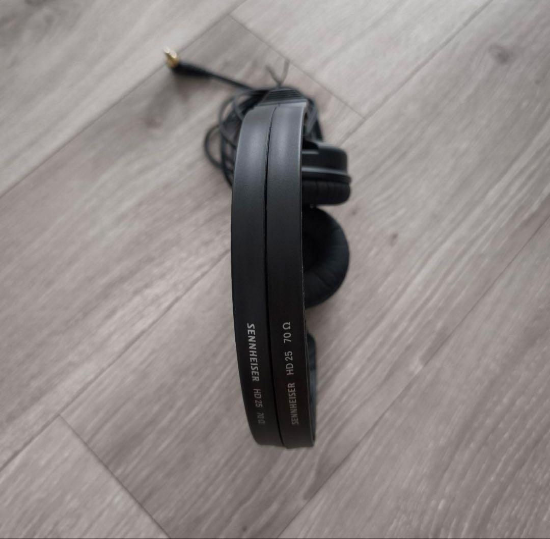 ゼンハイザー HD 25 密閉型 プロフェッショナル モニターヘッドホン
