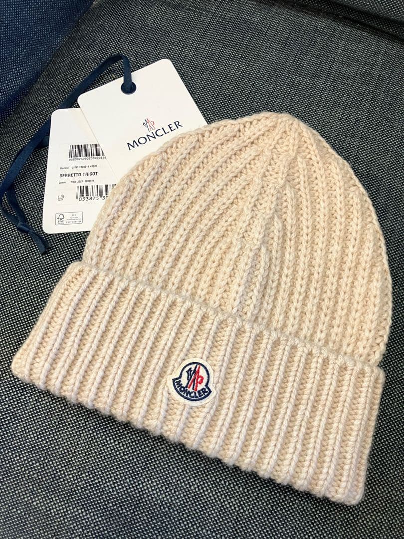 【新品同様　モンクレールコード認証済】モンクレール　カシミヤ混ビーニー　ニット帽