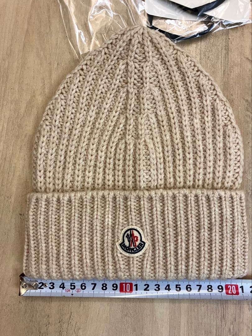 【新品同様　モンクレールコード認証済】モンクレール　カシミヤ混ビーニー　ニット帽