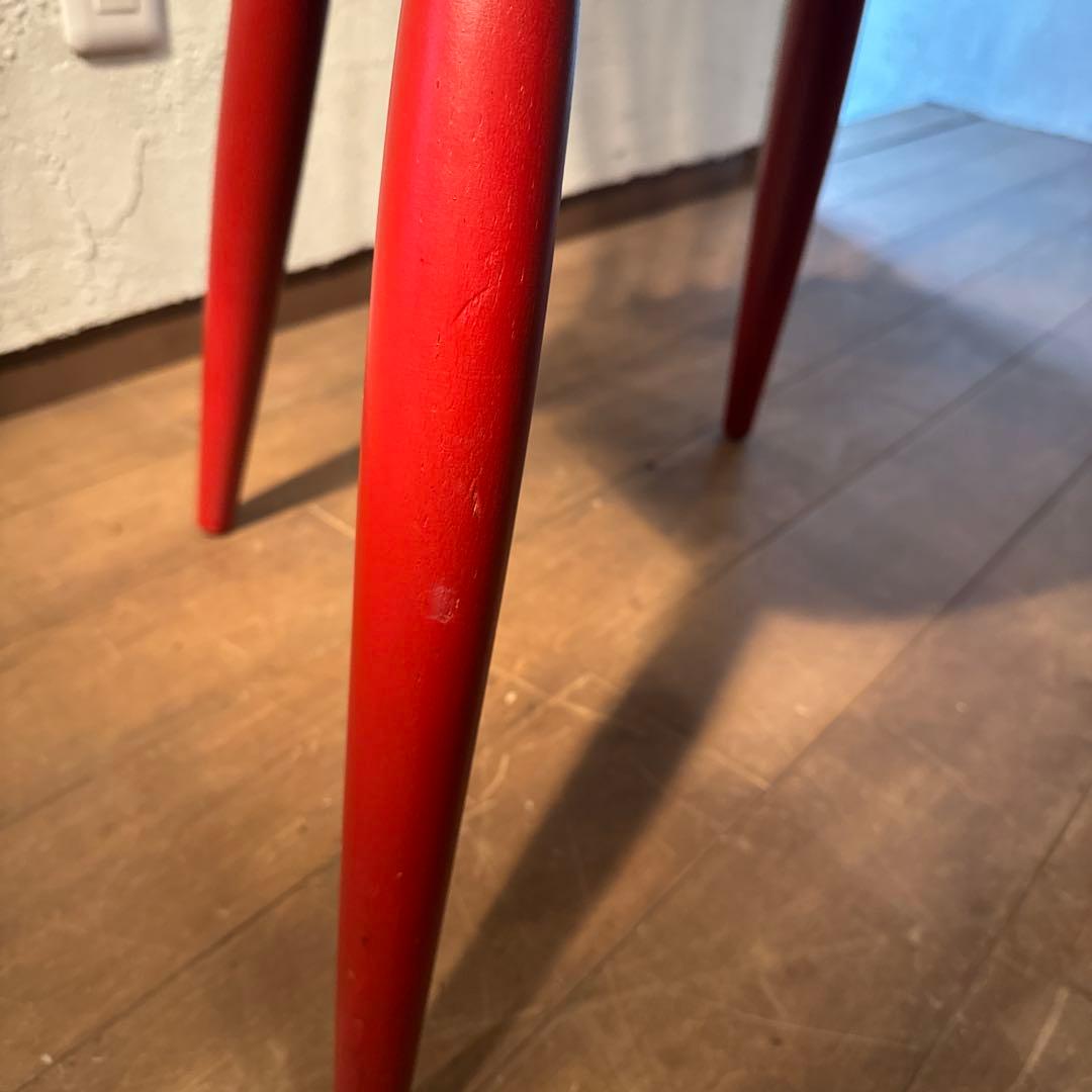 赤い木製チェア　【在庫処分価格】
