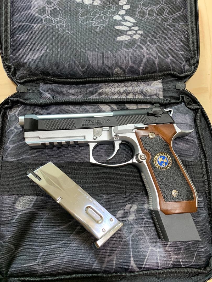 東京マルイ　サムライエッジ アルバート.W.モデル01風　マガジン2本ケース付き