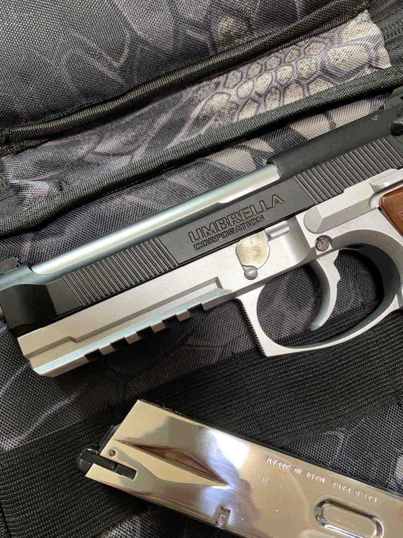 東京マルイ　サムライエッジ アルバート.W.モデル01風　マガジン2本ケース付き