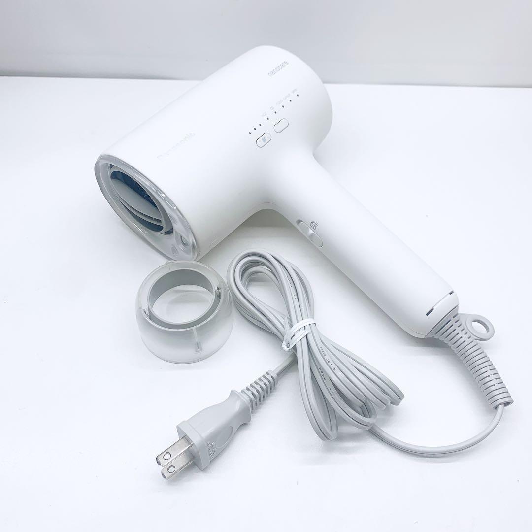 《新品同様⭐️ノズル付き》Panasonic ナノケア ドライヤー EH-NA0J